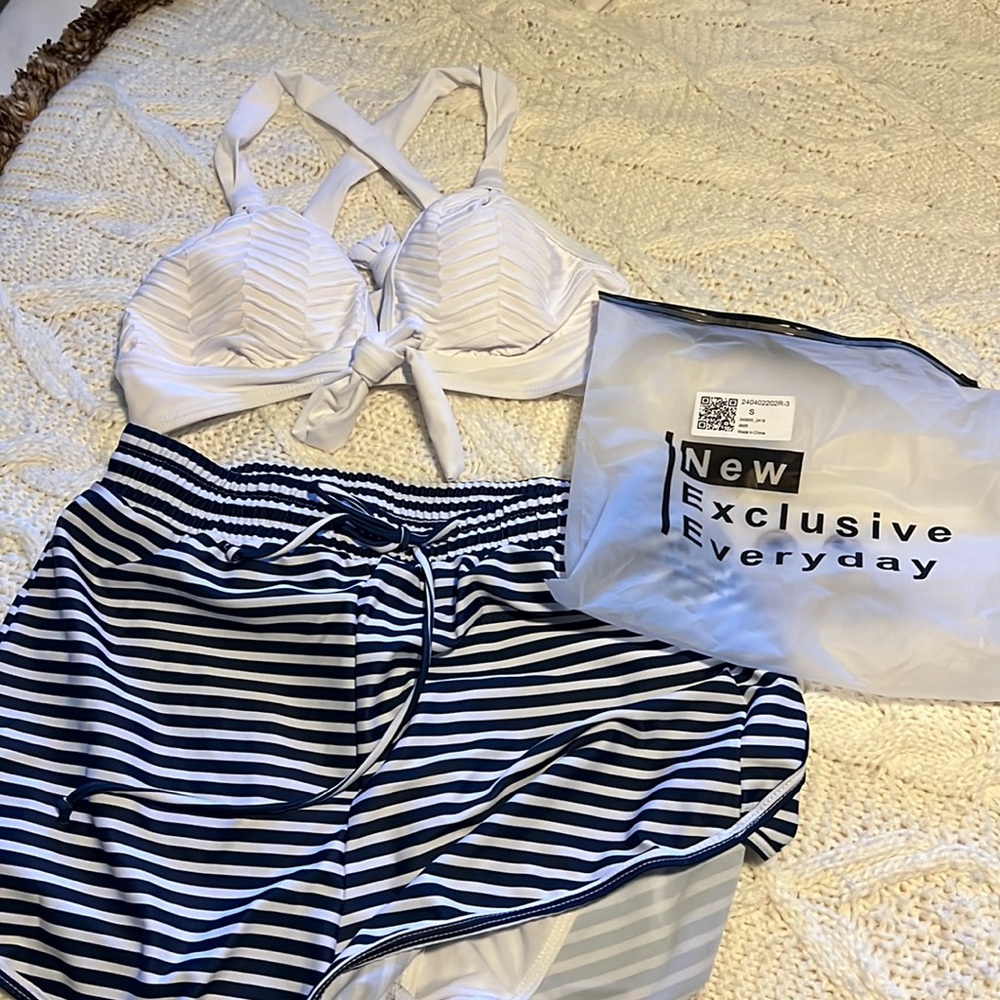 Bathing suit never worn